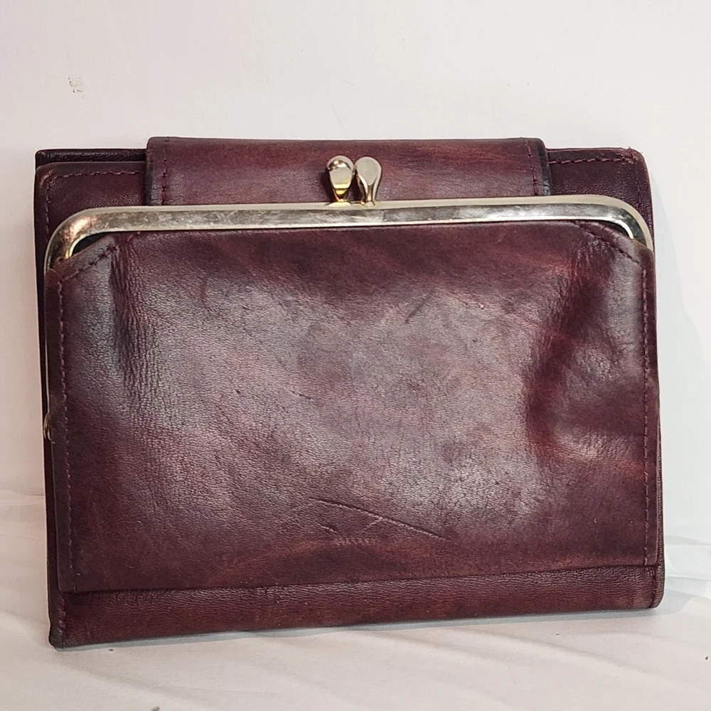 Vintage 1970's Amity Cowhide Woman’s Billfold Wallet Oxblood Red Brown Leather - Picture 3 of 10